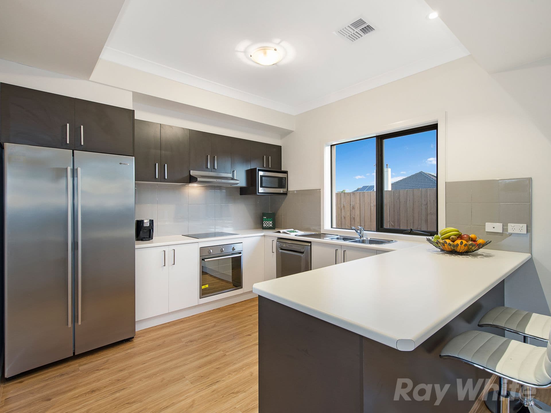 55 Glencairn Street, Mulgrave VIC 3170, Mulgrave - Thumbnail 2