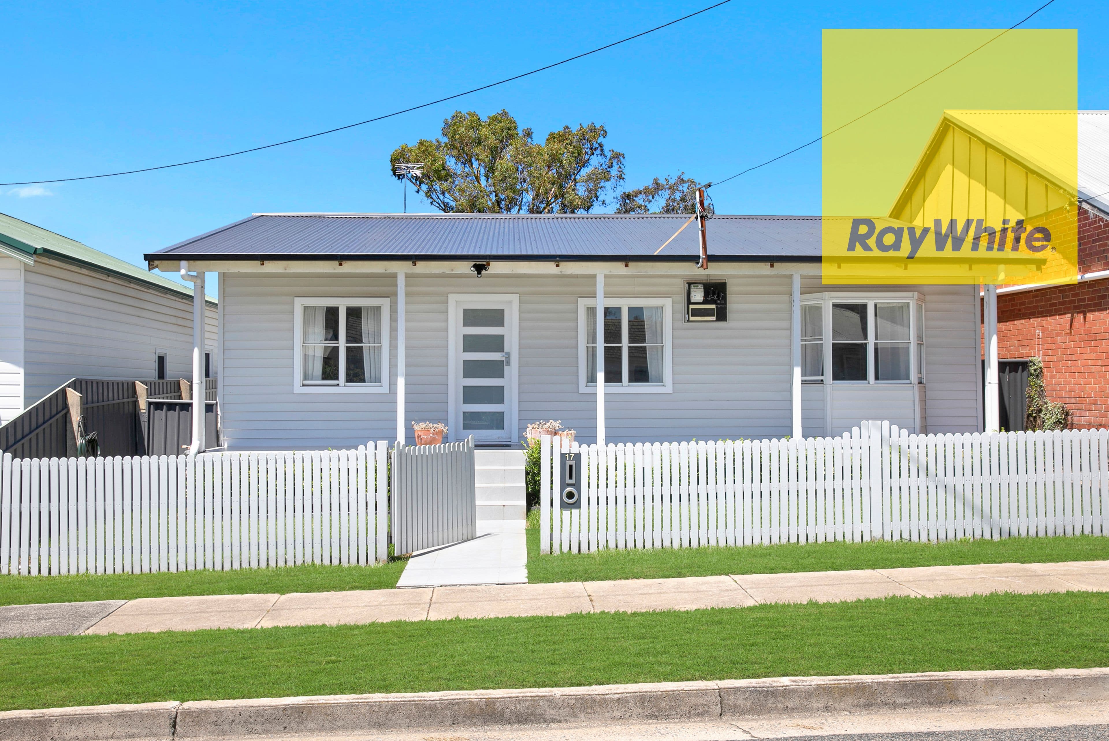 17 Albert Street, Goulburn NSW 2580, Goulburn - Image 1
