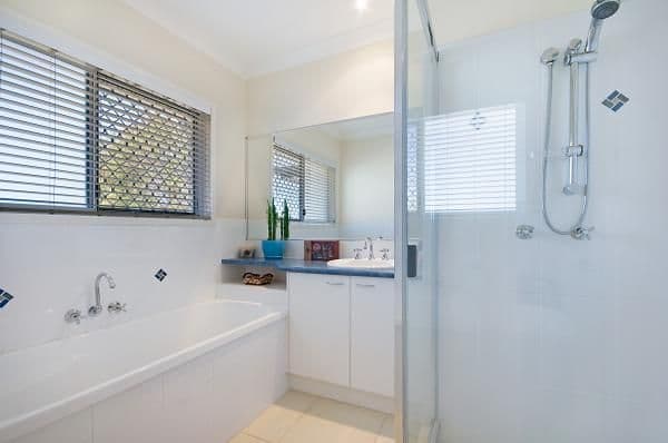 4 Whitely Circuit, PACIFIC PINES QLD 4211, Pacific Pines - Thumbnail 7