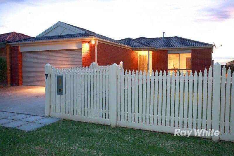 7 Greenmantle Close, CRANBOURNE VIC 3977, Cranbourne West - Image 1