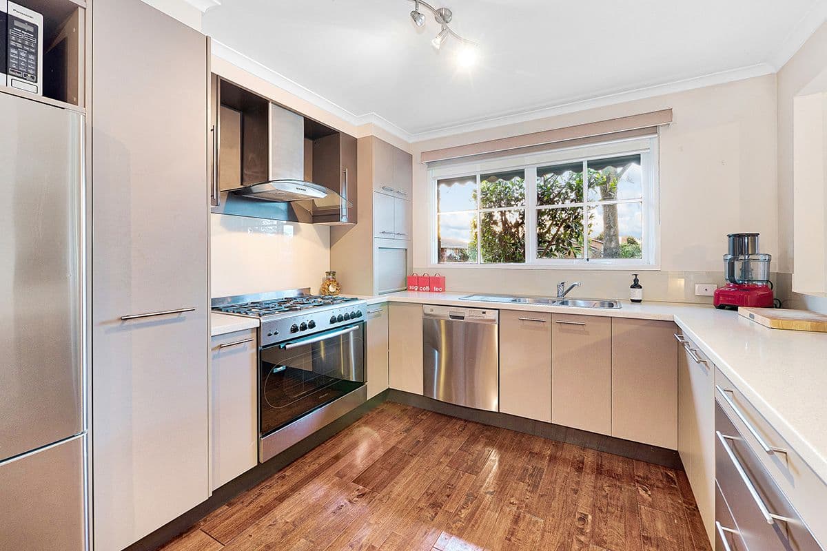 109 Lesdon Avenue, Cranbourne VIC 3977, Cranbourne - Thumbnail 3