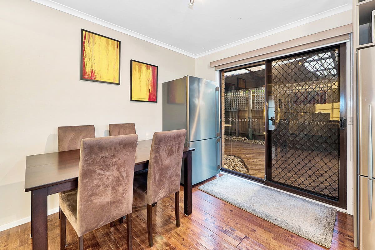 109 Lesdon Avenue, Cranbourne VIC 3977, Cranbourne - Thumbnail 4