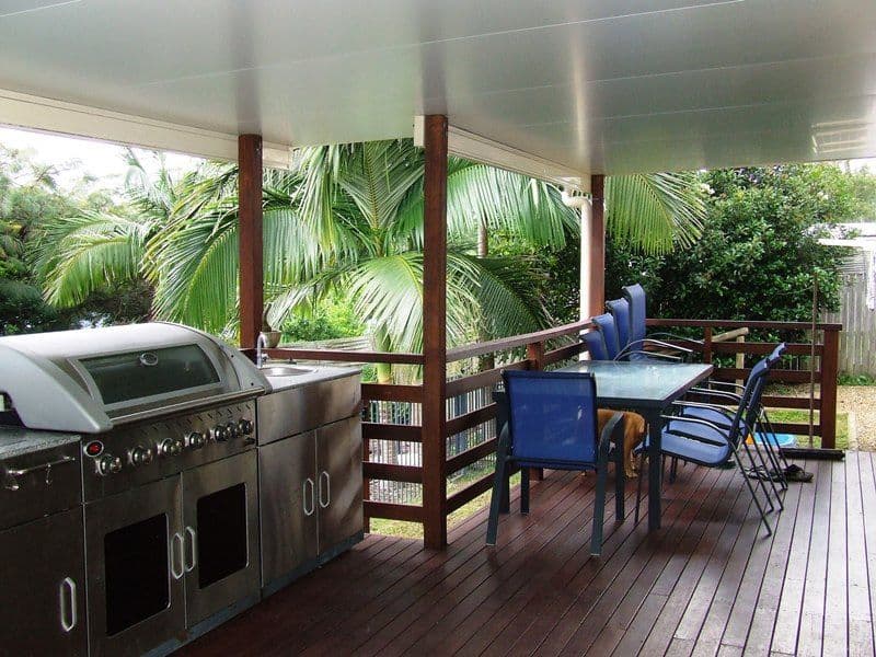 5 Cunningham Avenue, LANDSBOROUGH QLD 4550, Landsborough - Image 1