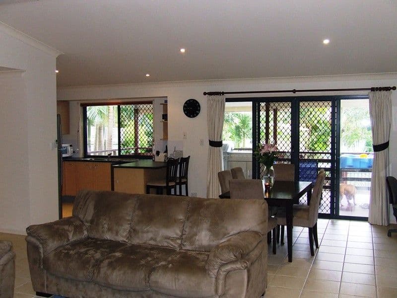 5 Cunningham Avenue, LANDSBOROUGH QLD 4550, Landsborough - Thumbnail 5