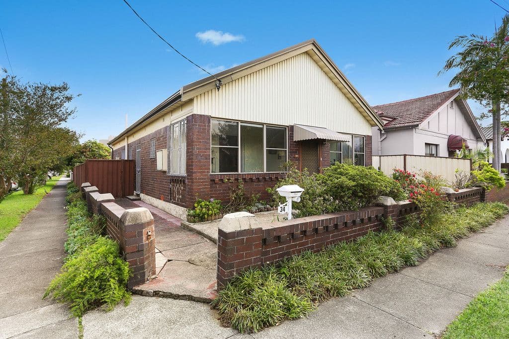 34 Hicks Avenue, Mascot - Image 1
