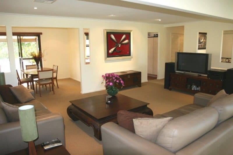6 Scilla Street, SHAILER PARK QLD 4128, Shailer Park - Thumbnail 2