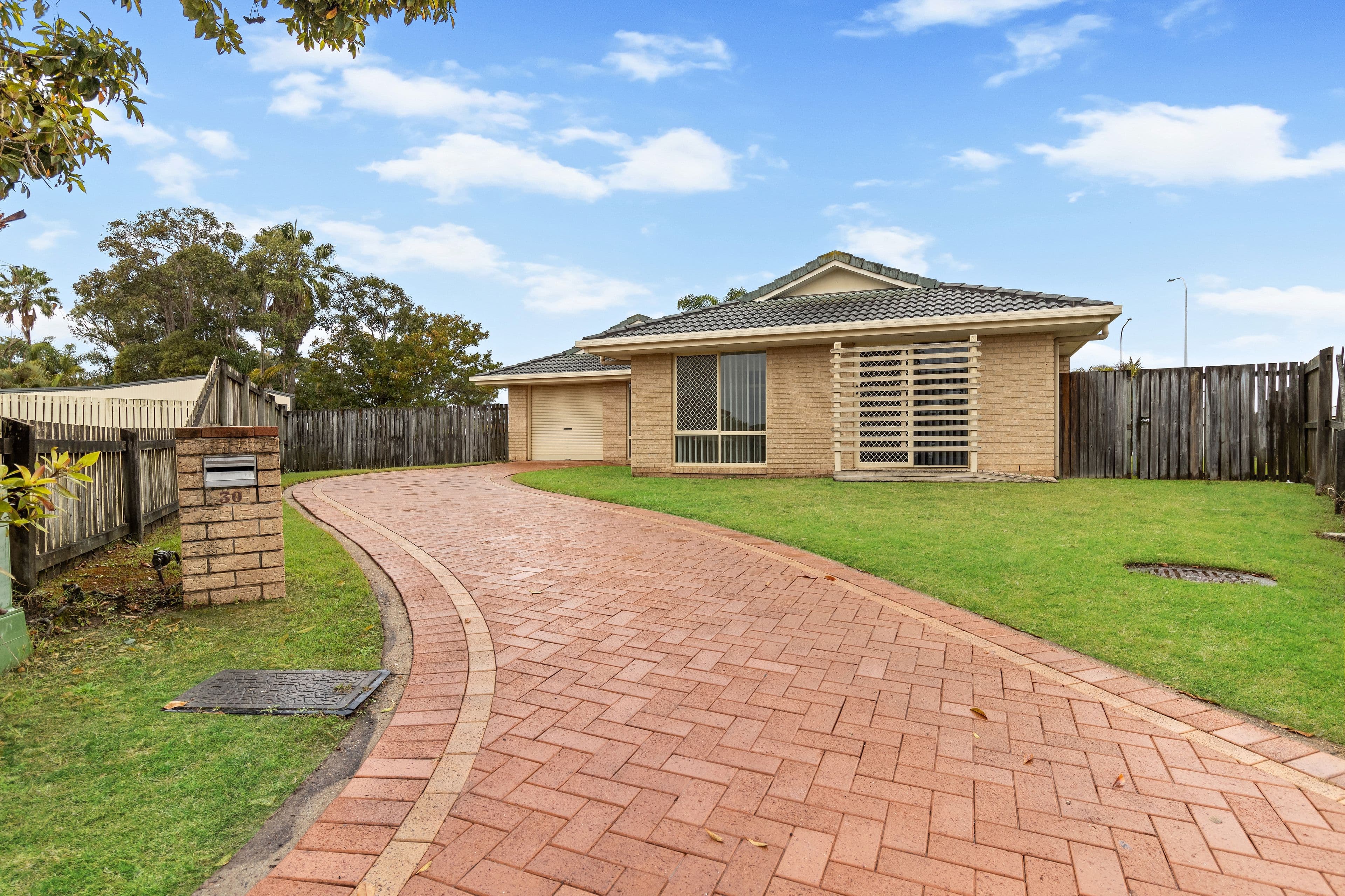 30 Durham Court, Kawungan QLD 4655, Kawungan - Image 1
