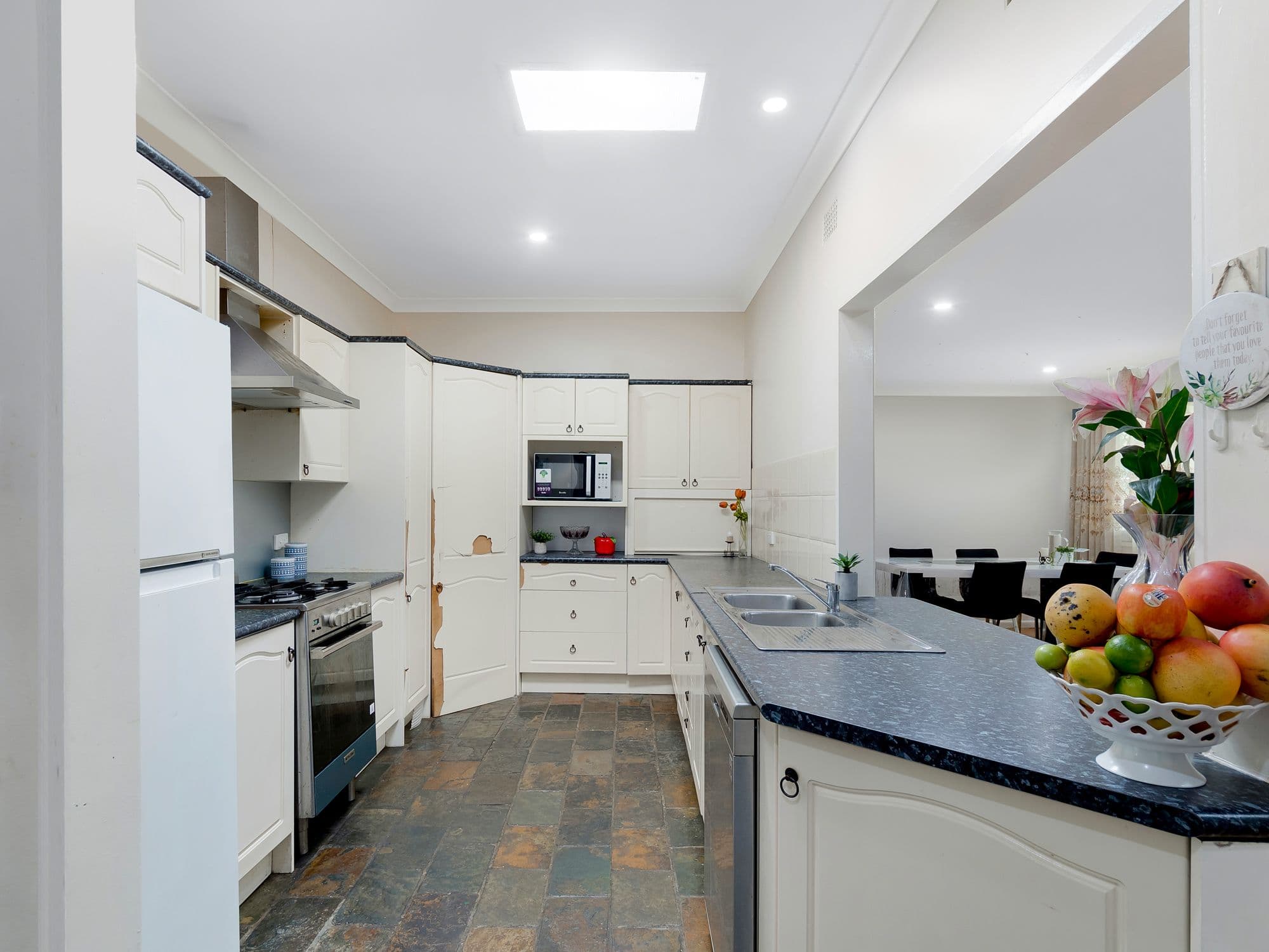6 Yennora Street, Campbelltown NSW 2560, Campbelltown - Thumbnail 5
