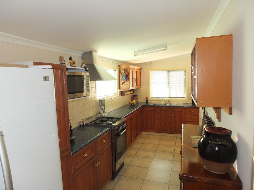 19 Gardiner Street, WALLAROO SA 5556, Wallaroo - Thumbnail 8