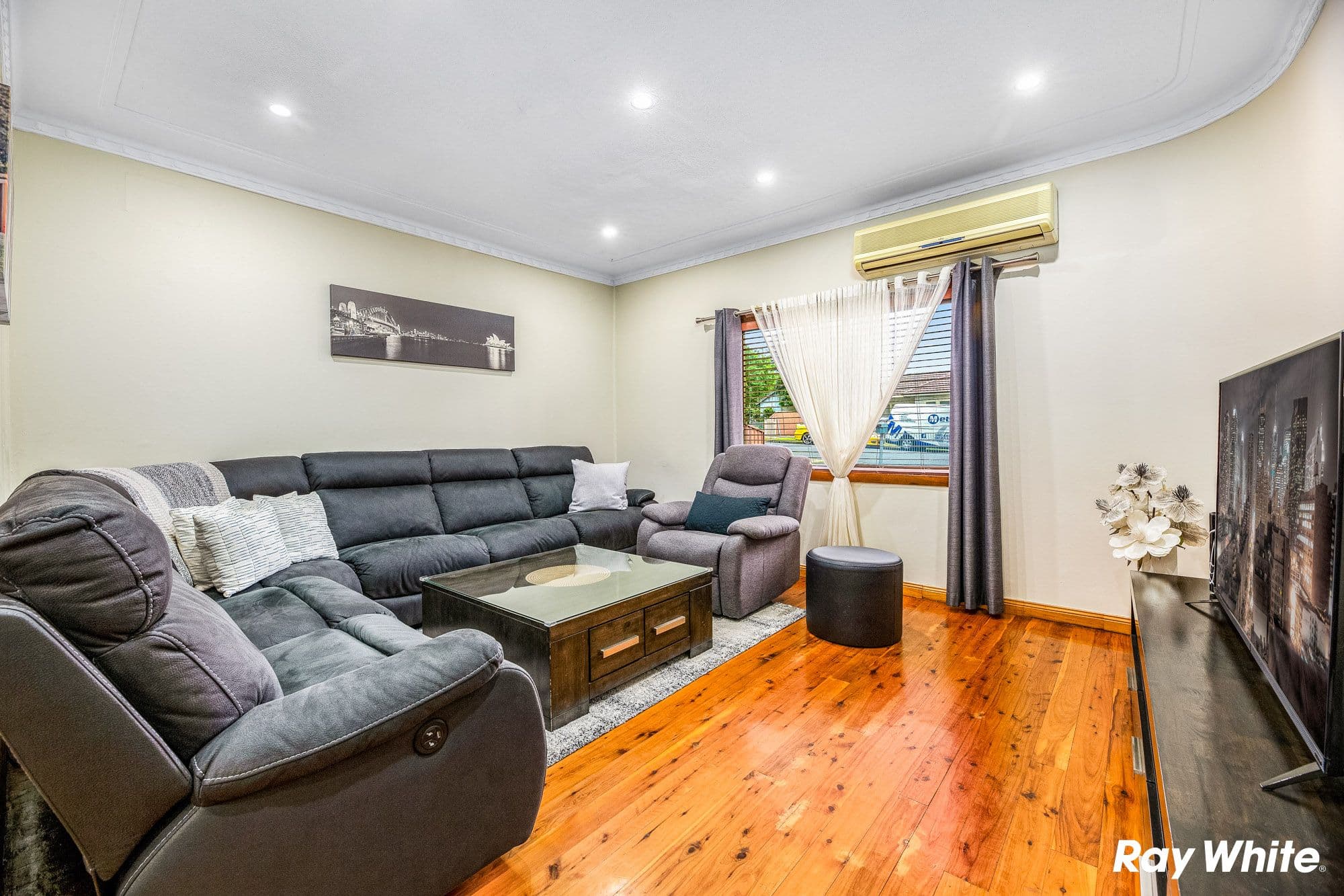 63 Kildare Road, Blacktown NSW 2148, Blacktown - Thumbnail 3