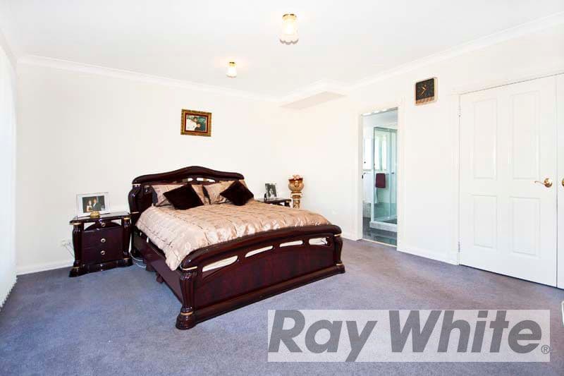 14 Edinburgh Circuit, CECIL HILLS NSW 2171, Cecil Hills - Thumbnail 4