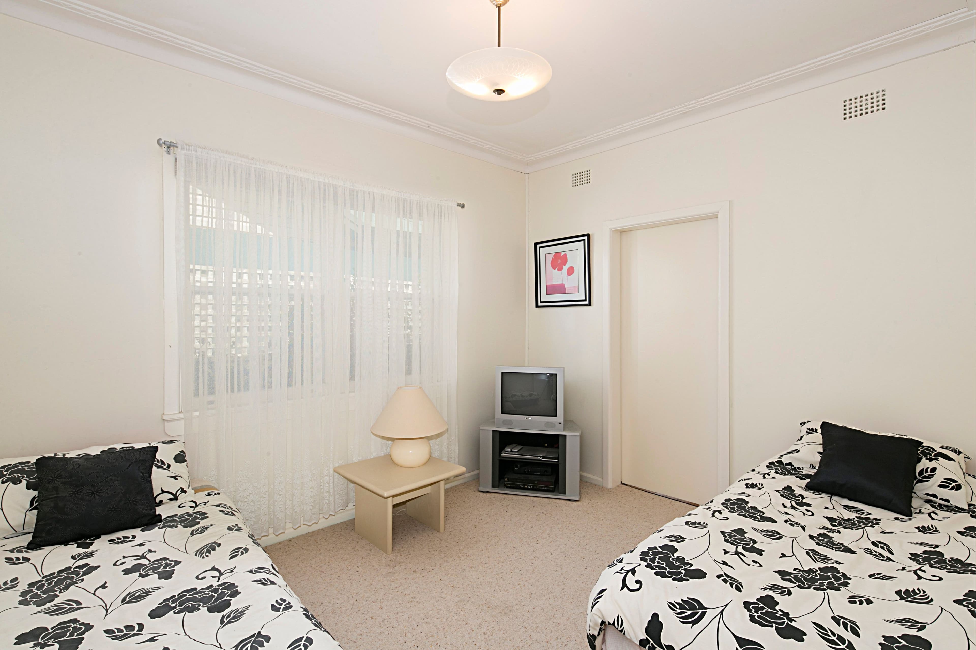46 Opal Street, Goulburn - Thumbnail 8