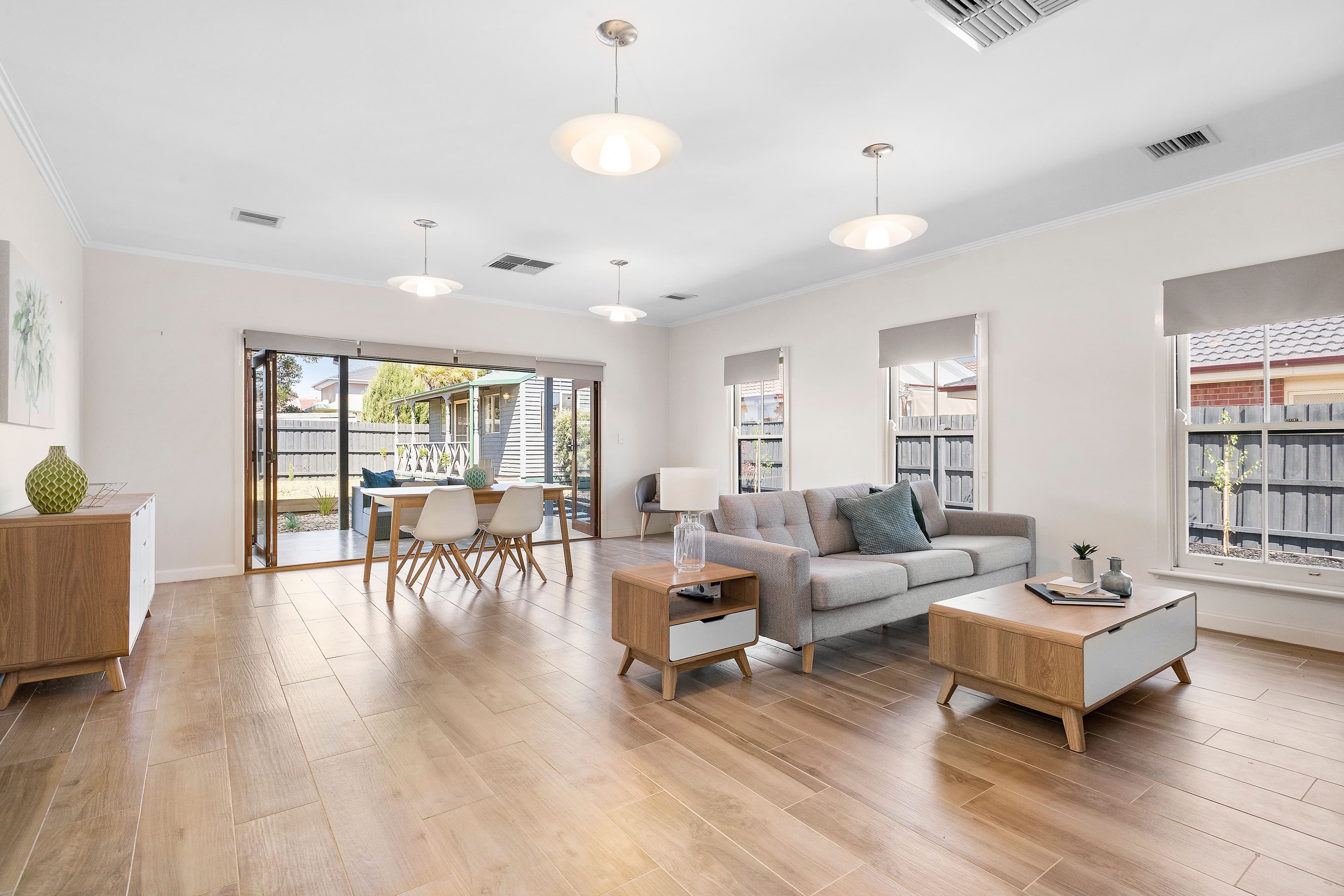 15 Merrilands Road, Reservoir VIC 3073, Reservoir - Thumbnail 2