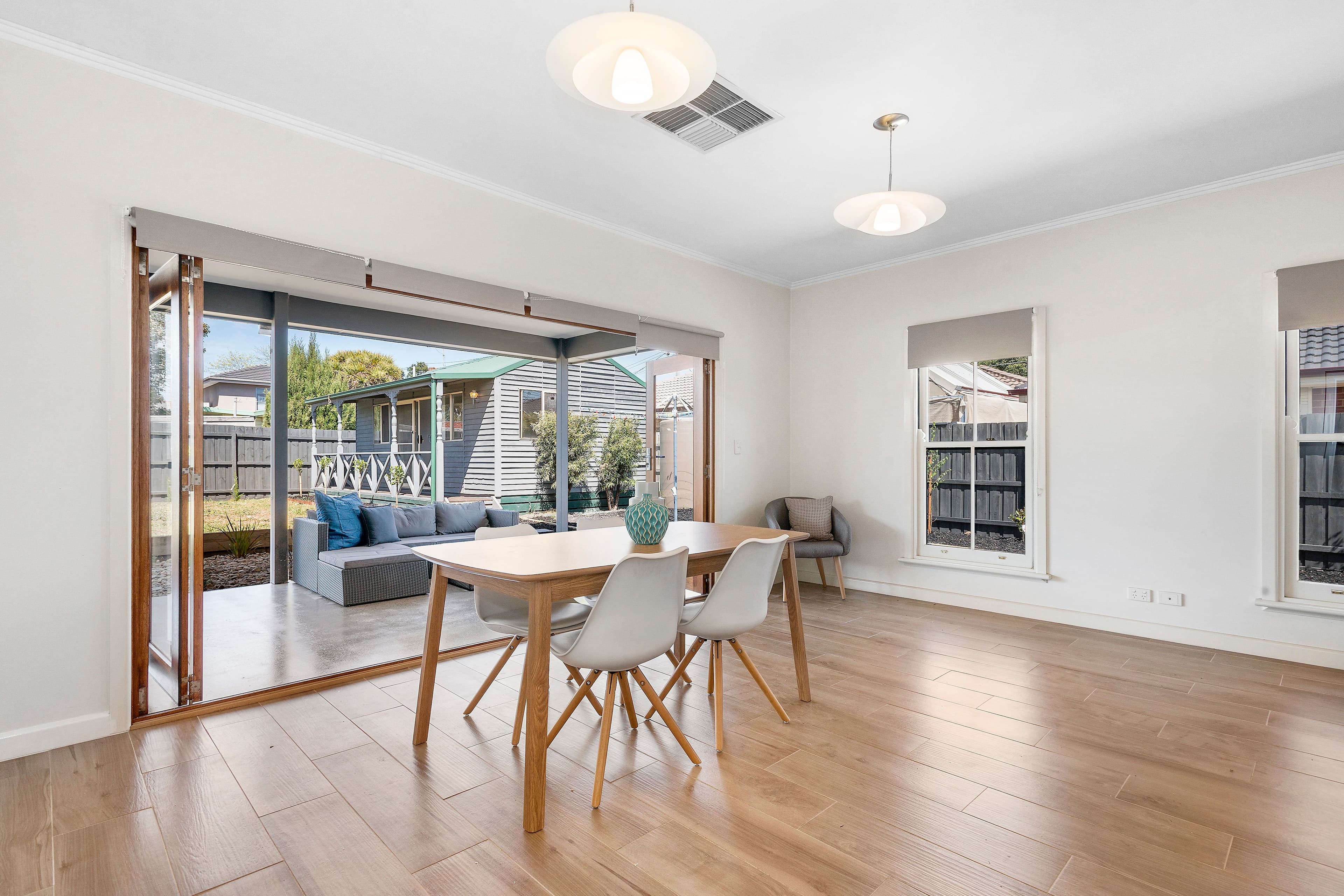 15 Merrilands Road, Reservoir VIC 3073, Reservoir - Thumbnail 4