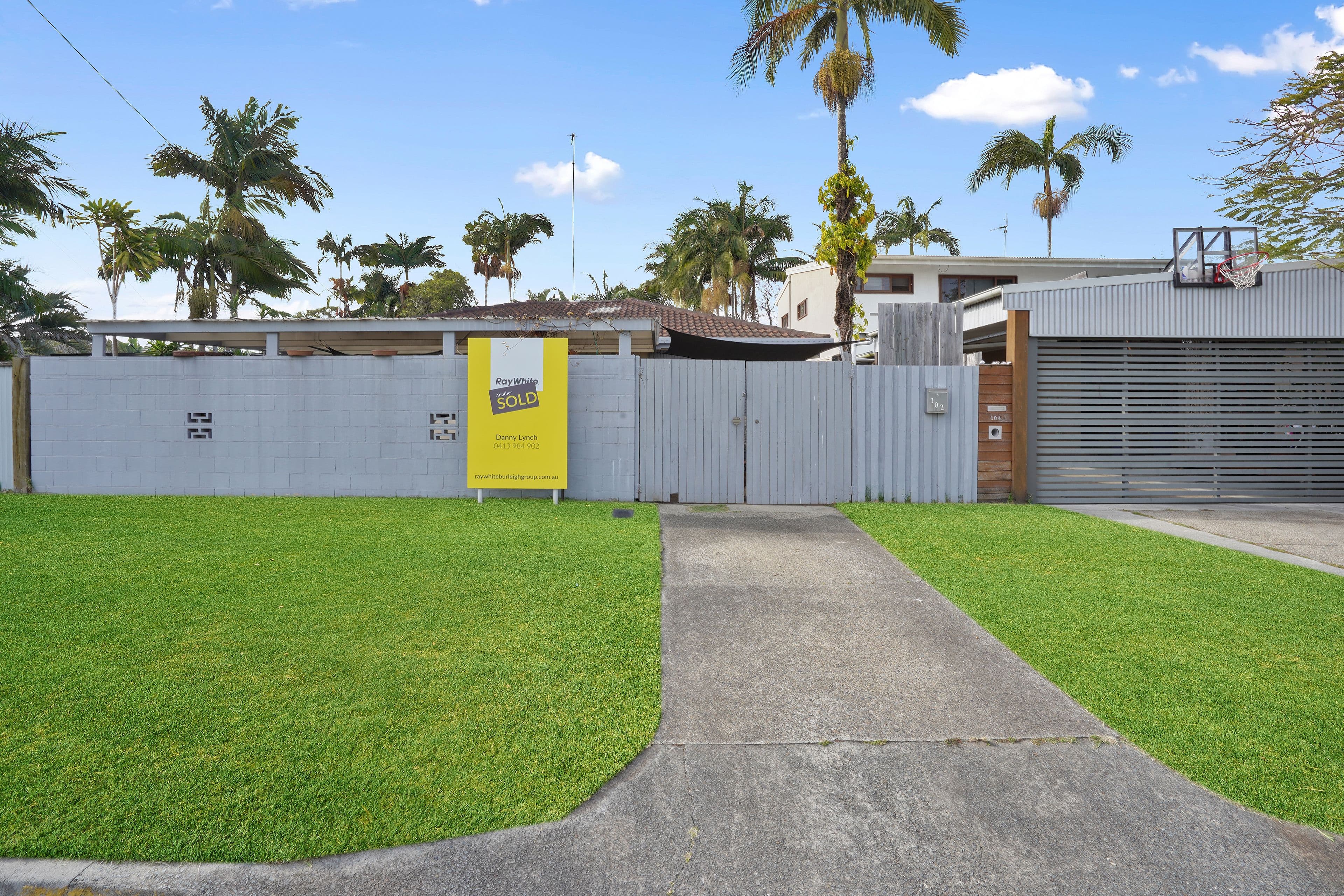 102 Third Avenue, Palm Beach QLD 4221, Palm Beach - Thumbnail 2