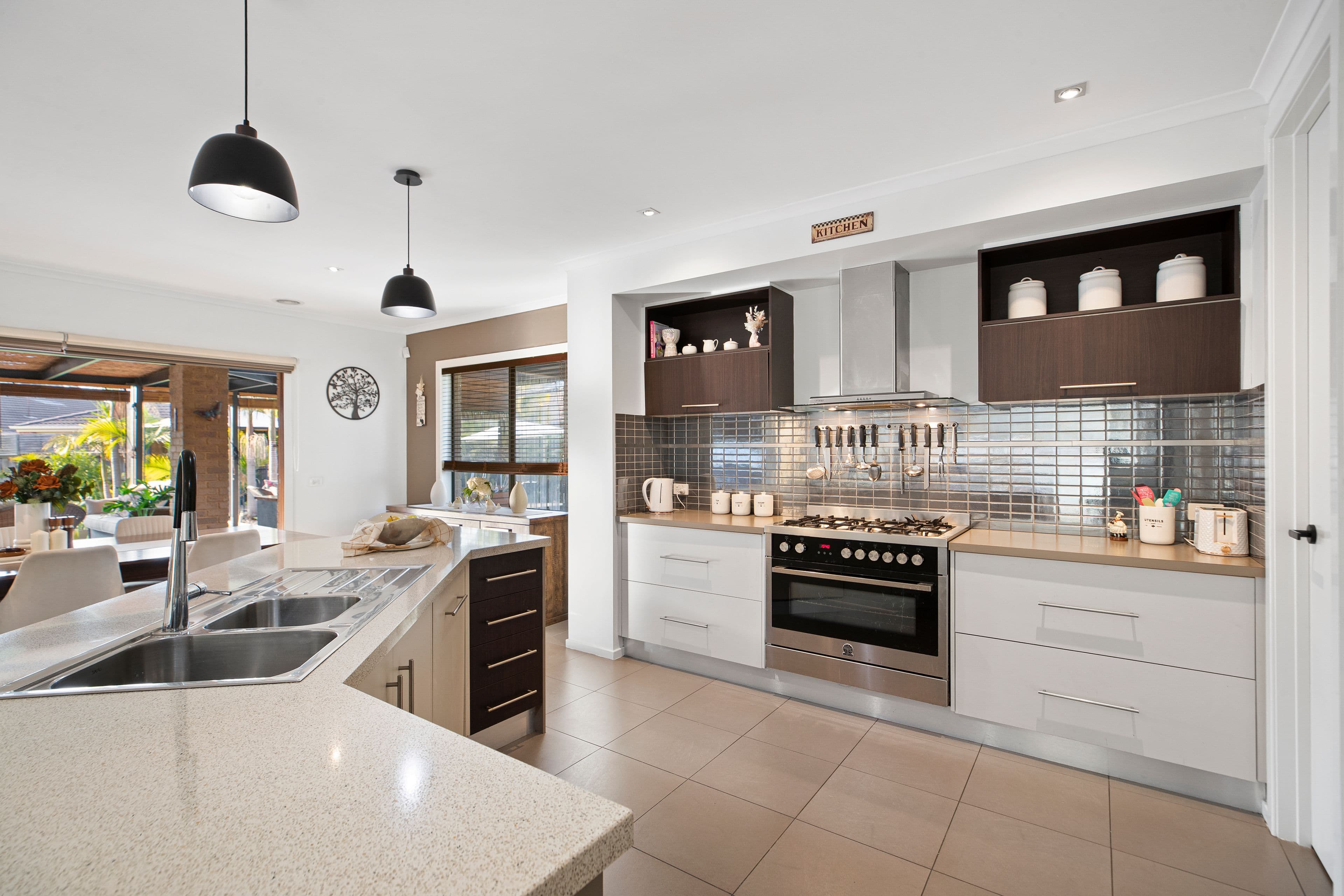 4 Taree Court, Ferntree Gully VIC 3156, Ferntree Gully - Thumbnail 4
