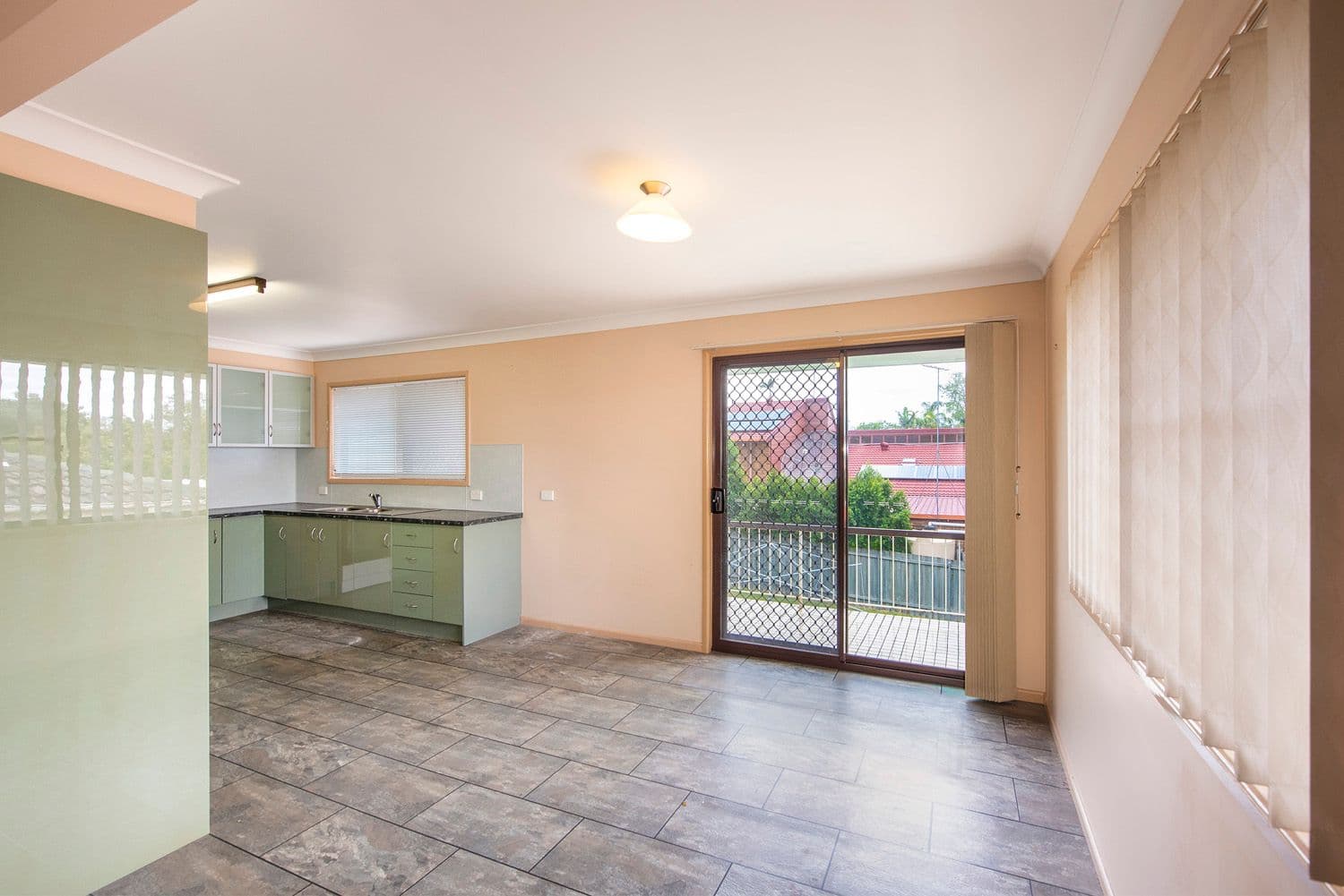 19 Swanfield Street, Macgregor QLD 4109, Macgregor - Thumbnail 4