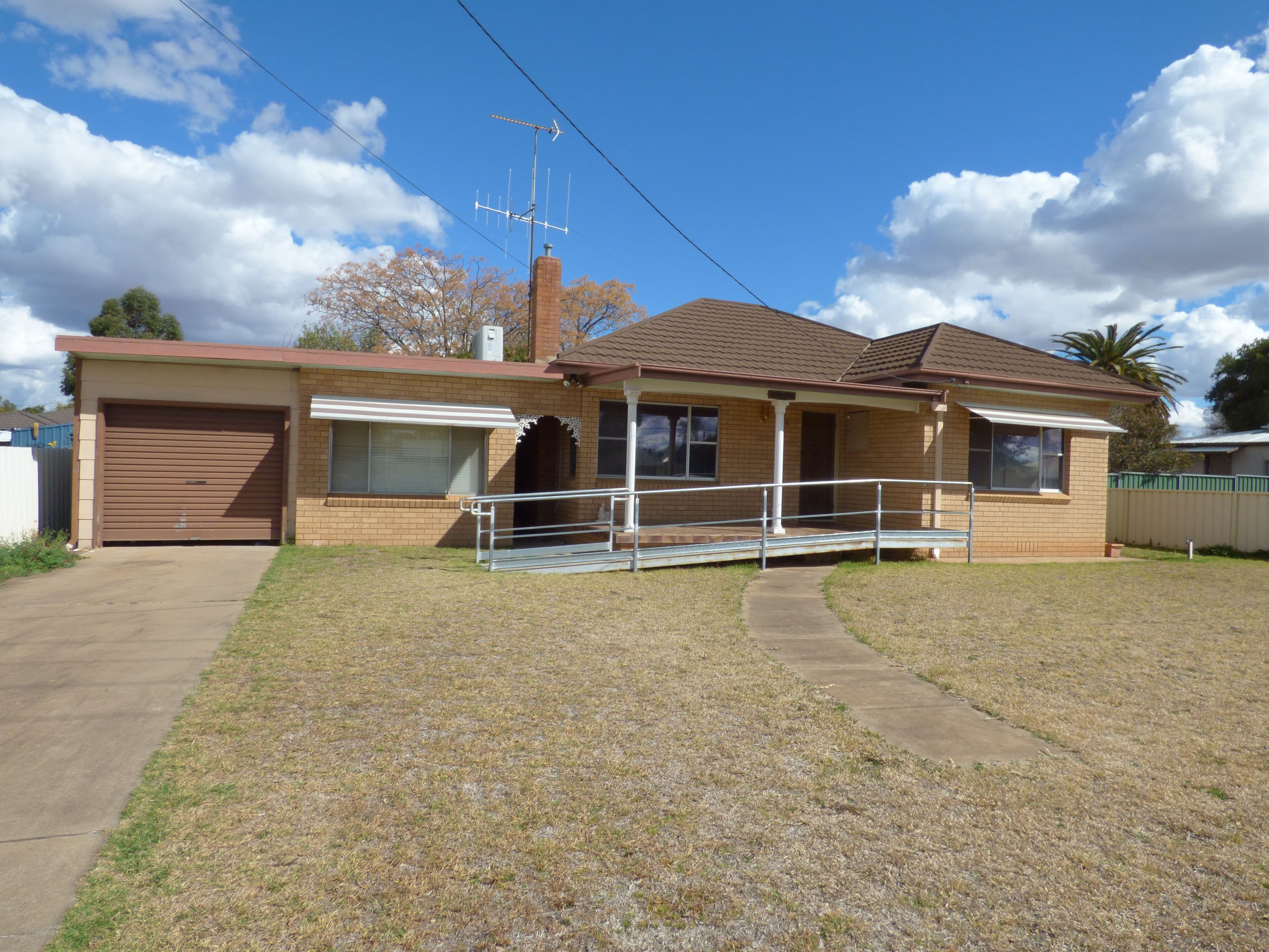14 Reid Street, Forbes - Image 1