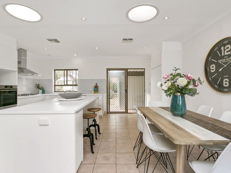 16 Deans Road, Campbelltown SA 5074, Campbelltown - Thumbnail 4