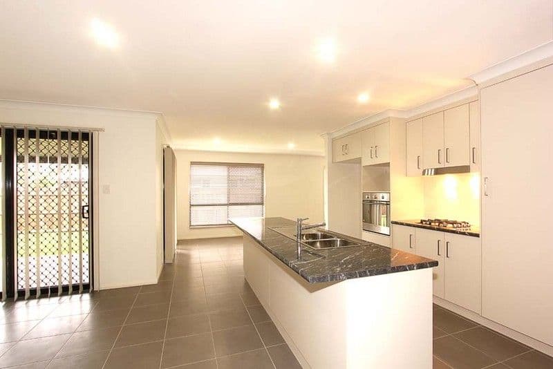 6 Graves Drive, KEARNEYS SPRING QLD 4350, Kearneys Spring - Thumbnail 6