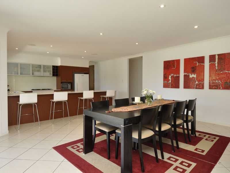 4 Tingira Street, PALM BEACH QLD 4221, Palm Beach - Thumbnail 2