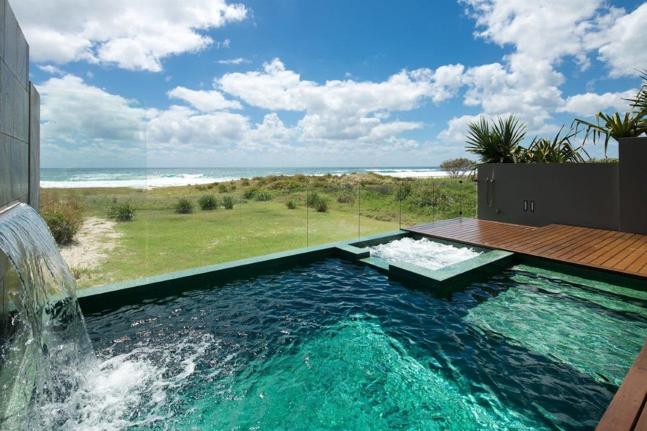 239 Hedges Avenue, MERMAID BEACH QLD 4218, Mermaid Beach - Image 1