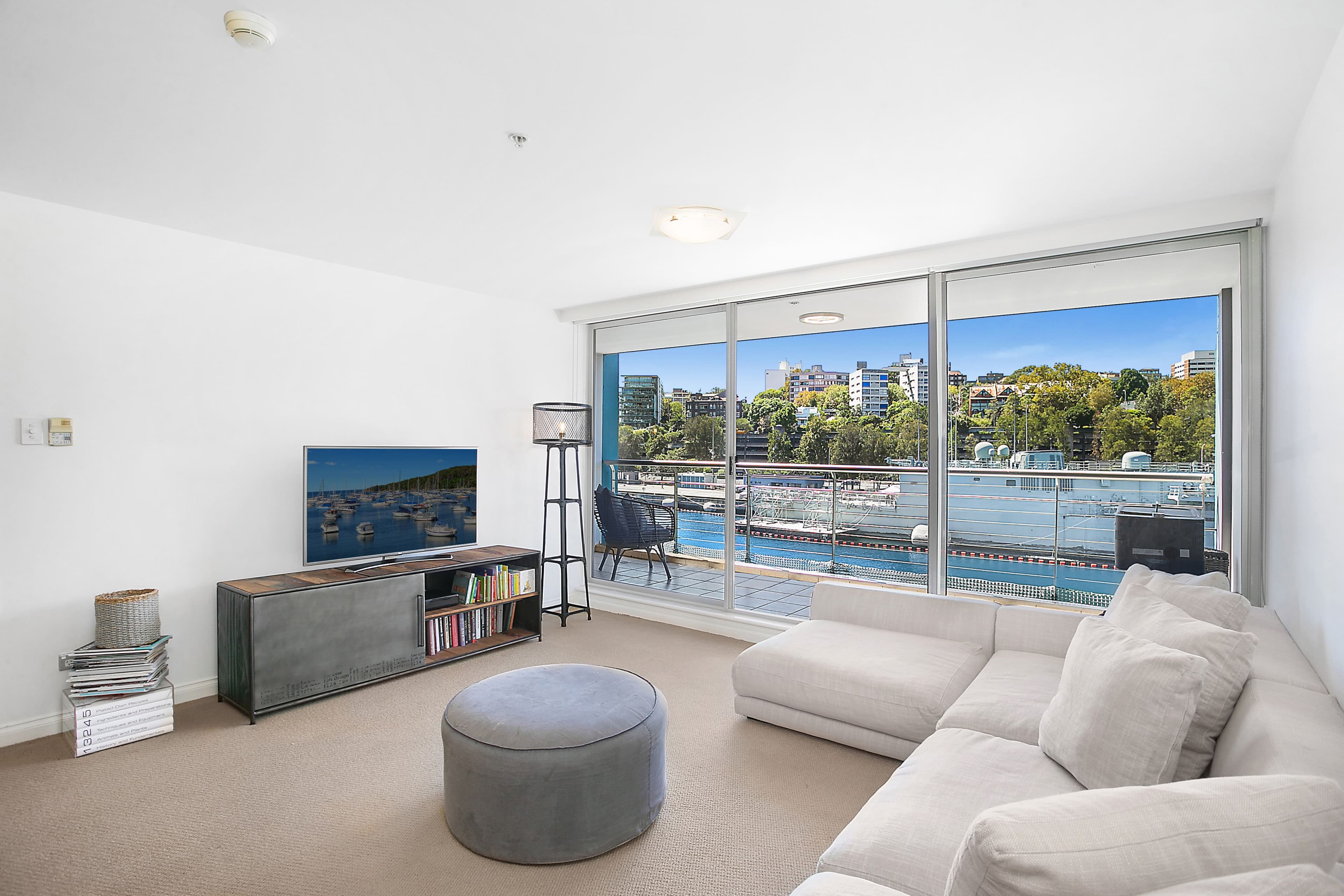 1 Cobham Close, Devonport, Devonport - Thumbnail 2