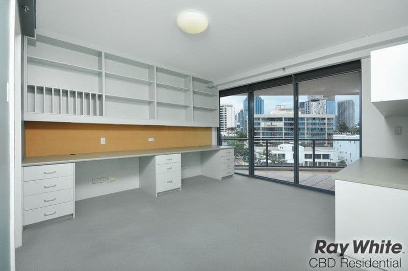 21 Dobson Avenue, Rosanna, Rosanna - Thumbnail 4