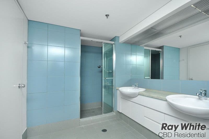 21 Dobson Avenue, Rosanna, Rosanna - Thumbnail 5