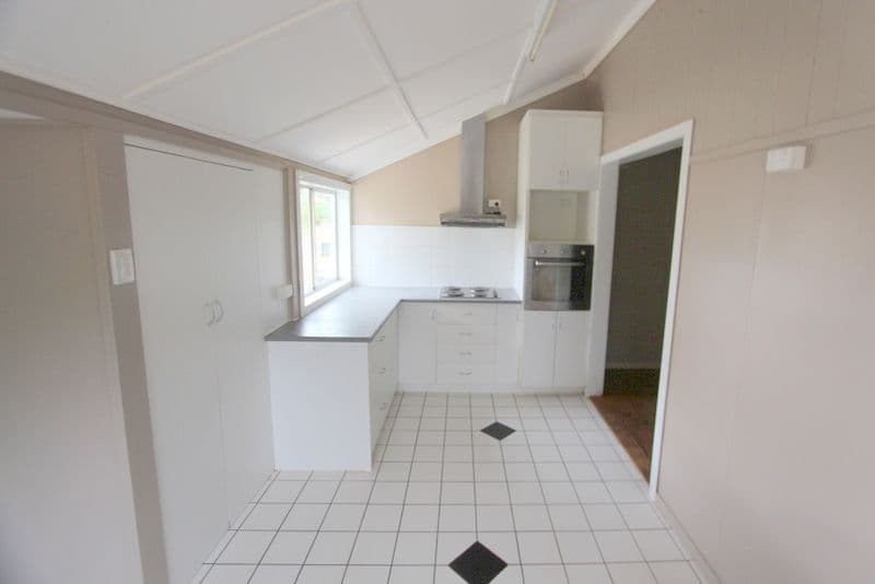 139 Edward Street, CHARLEVILLE QLD 4470, Charleville - Thumbnail 7