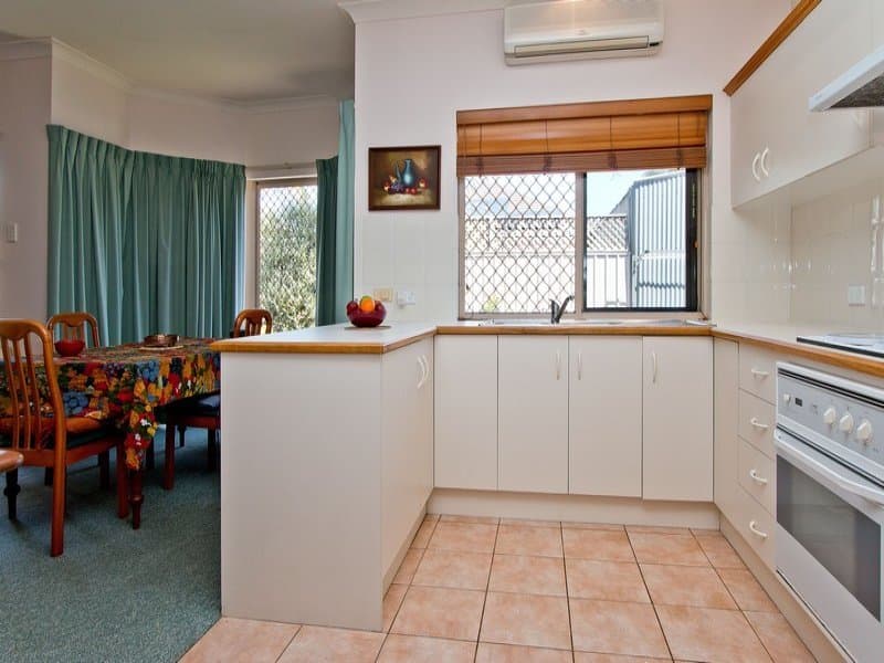 39A Green Street, Brompton - Thumbnail 3