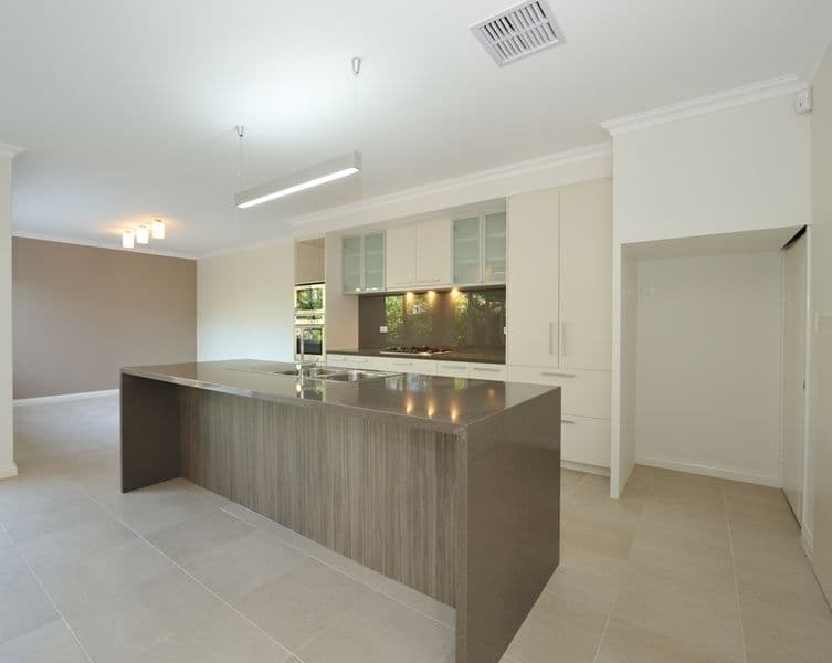 2 Lewington Street, ROCKINGHAM WA 6168, Rockingham - Thumbnail 2