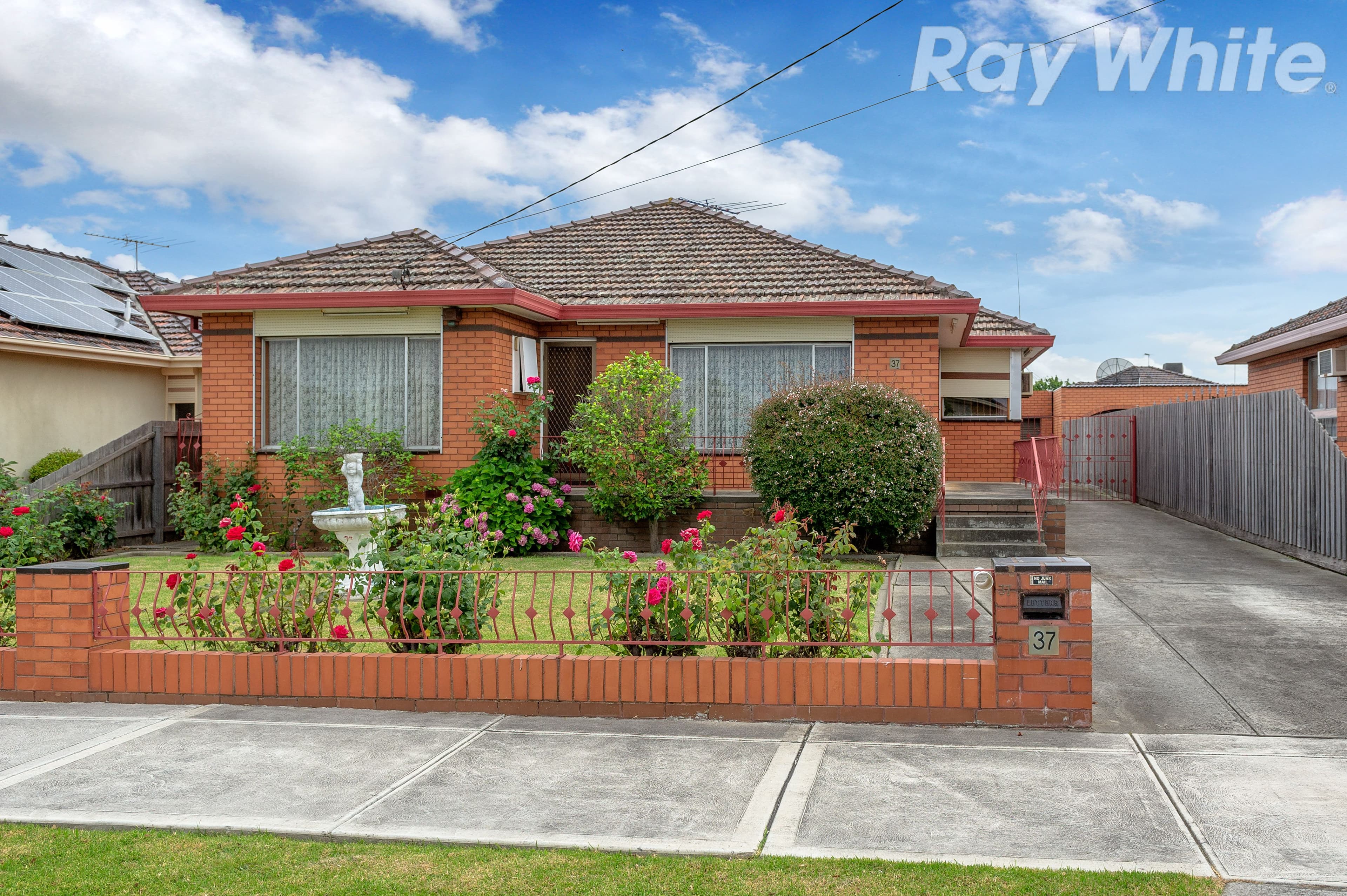 37 Currajong Street, Thomastown VIC 3074, Thomastown - Thumbnail 2