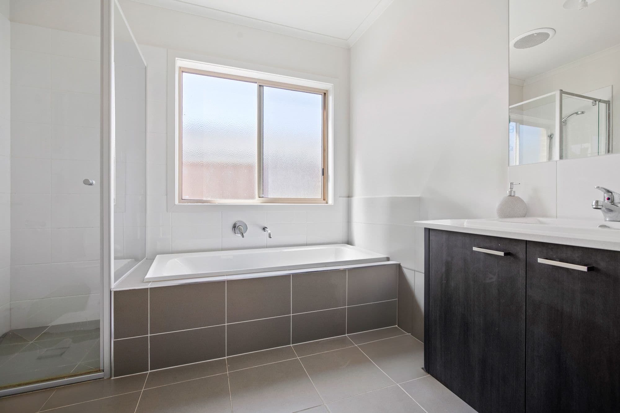 19 Crawley Rise, Werribee VIC 3030, Werribee - Thumbnail 5