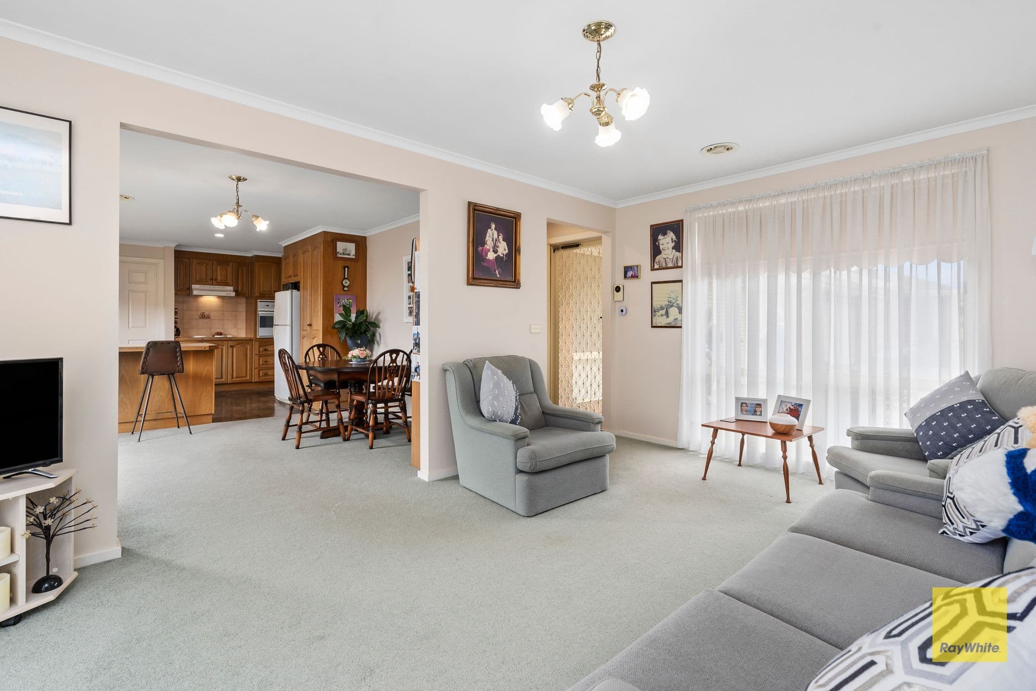 8 Homewood Lane, Highton VIC 3216, Highton - Thumbnail 4