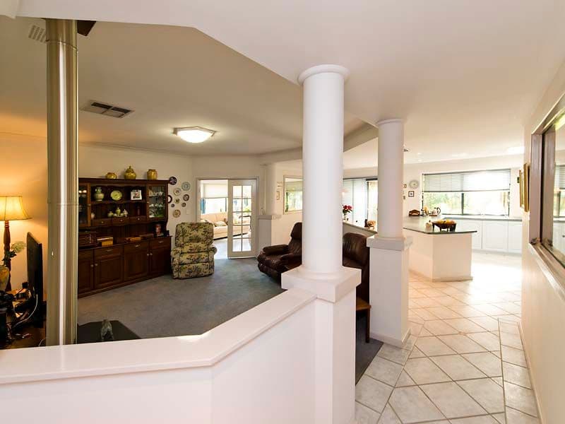 6 Sanctuary Avenue, CANNING VALE WA 6155, Canning Vale - Thumbnail 6