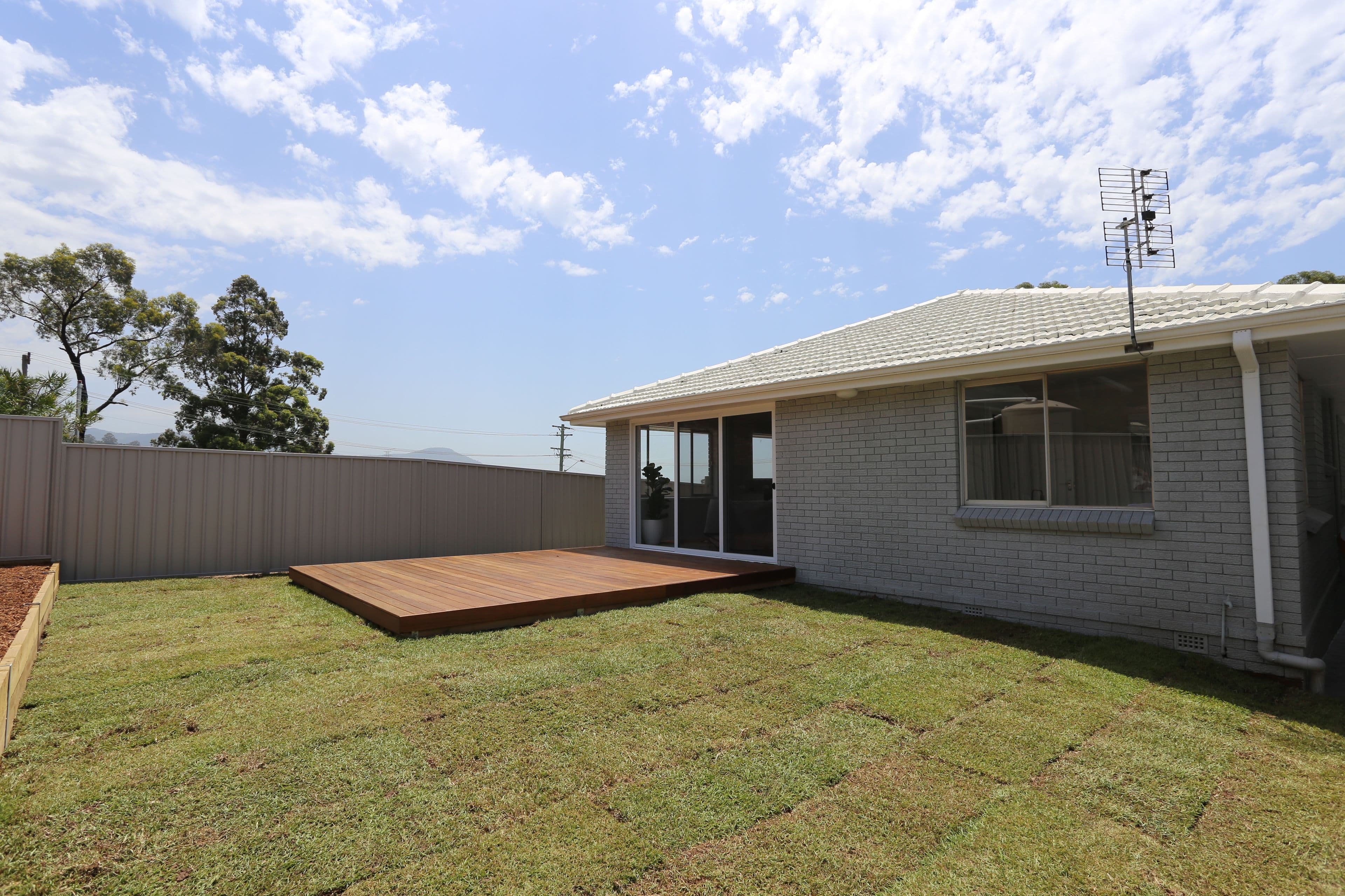 4 Gerard Avenue, Farmborough Heights - Thumbnail 5