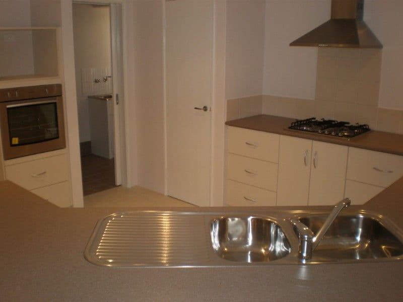 9a Wanda Circle, WANDINA WA 6530, Wandina - Thumbnail 2