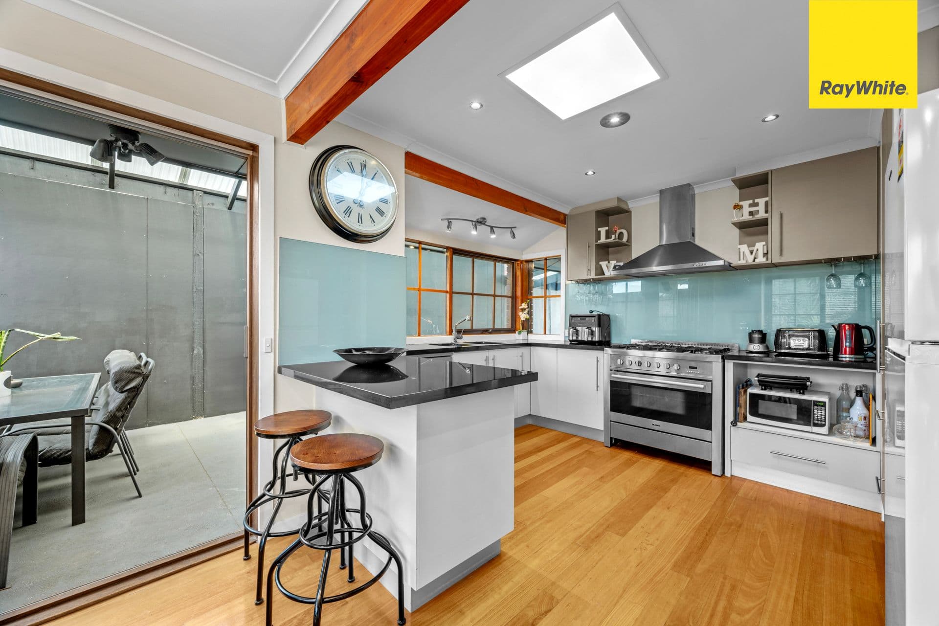 19 Julier Crescent, Hoppers Crossing VIC 3029, Hoppers Crossing - Thumbnail 4