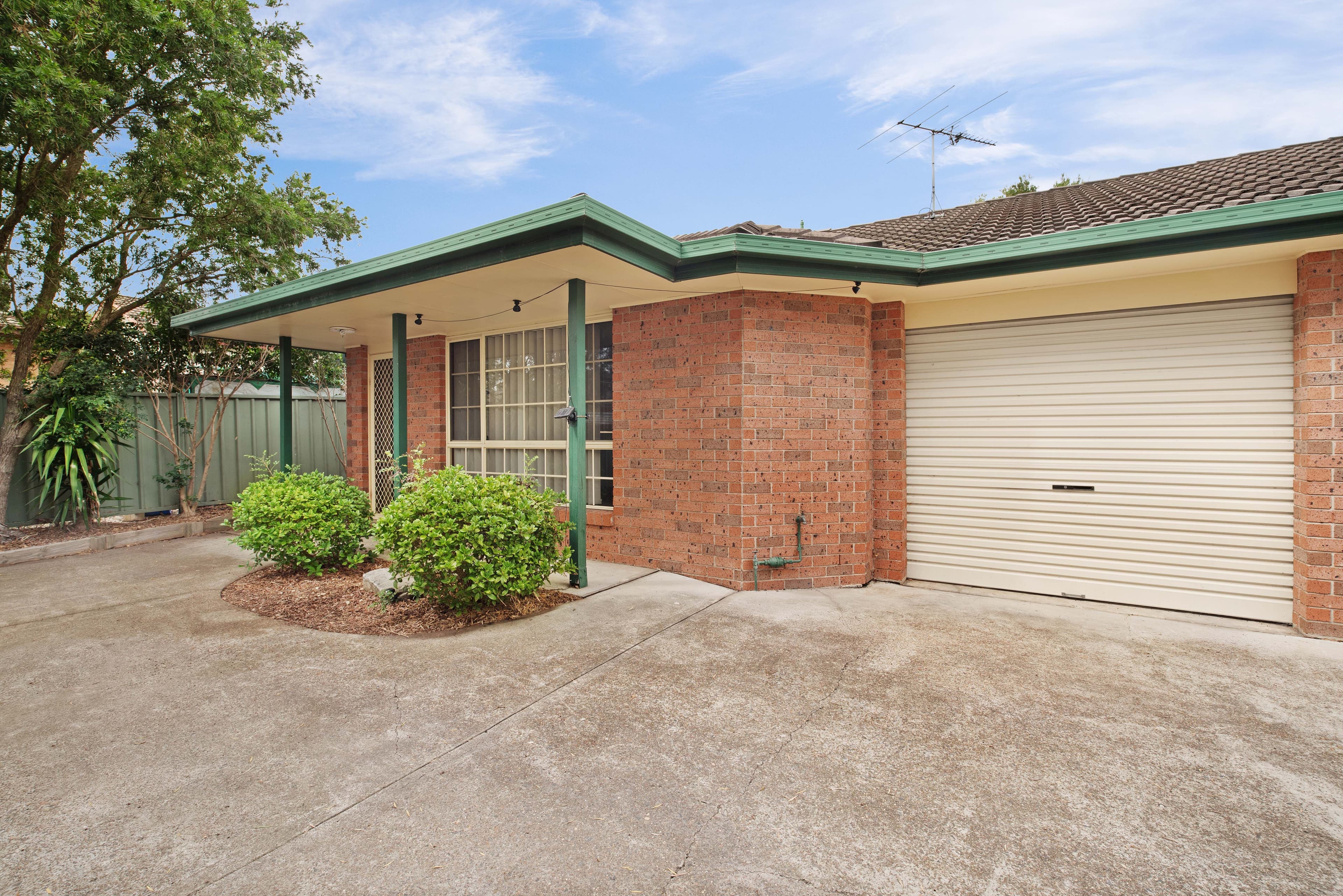 52 Waterbush Crescent, Woodberry - Image 1