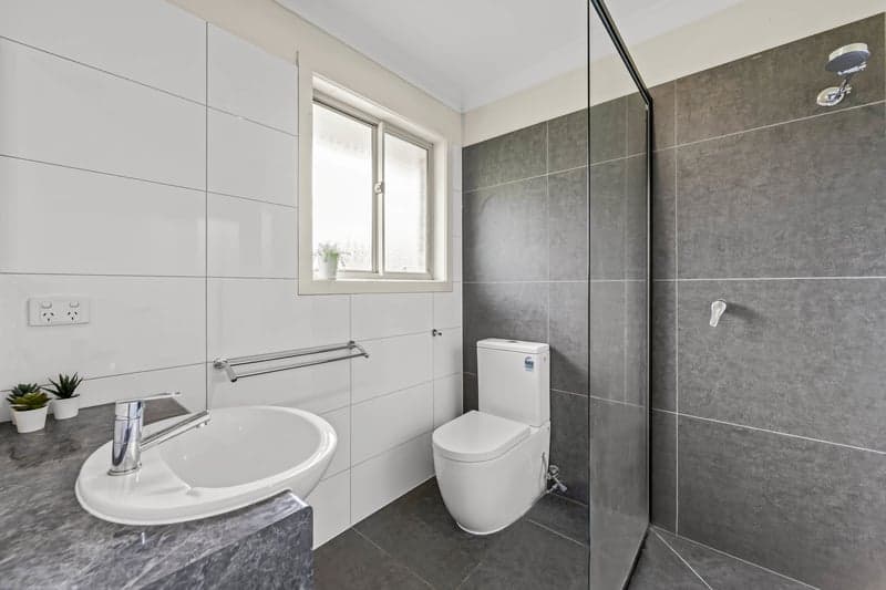 Unit 4/2342-2358  Gold Coast Highway, Mermaid Beach, QLD, 4218, Mermaid Beach - Thumbnail 3