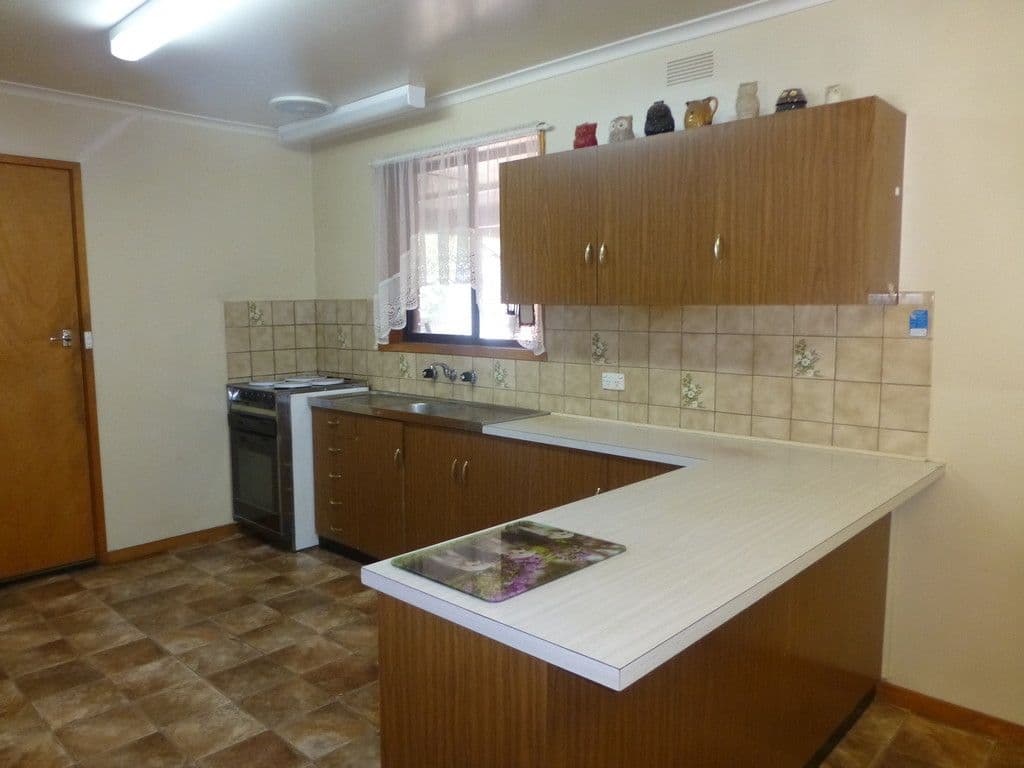 13 Cypress Street, Echuca VIC 3564, Echuca - Thumbnail 3