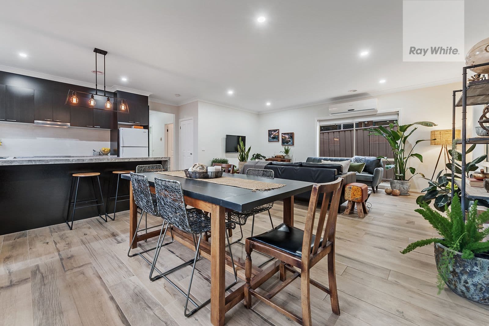 7 Bowman Glen, Craigieburn VIC 3064, Craigieburn - Thumbnail 4