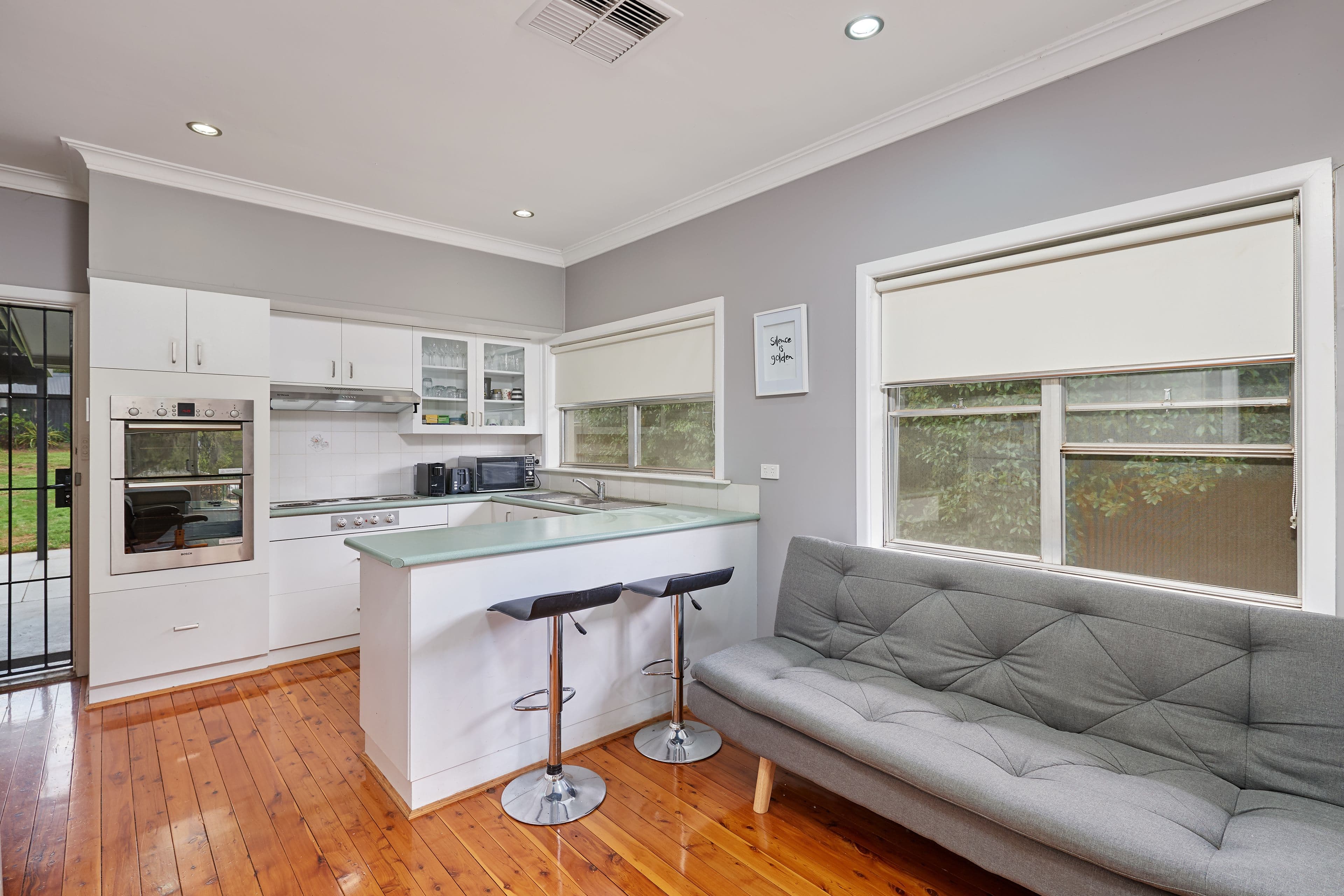 92 Grove Street, Kooringal NSW 2650, Kooringal - Thumbnail 2