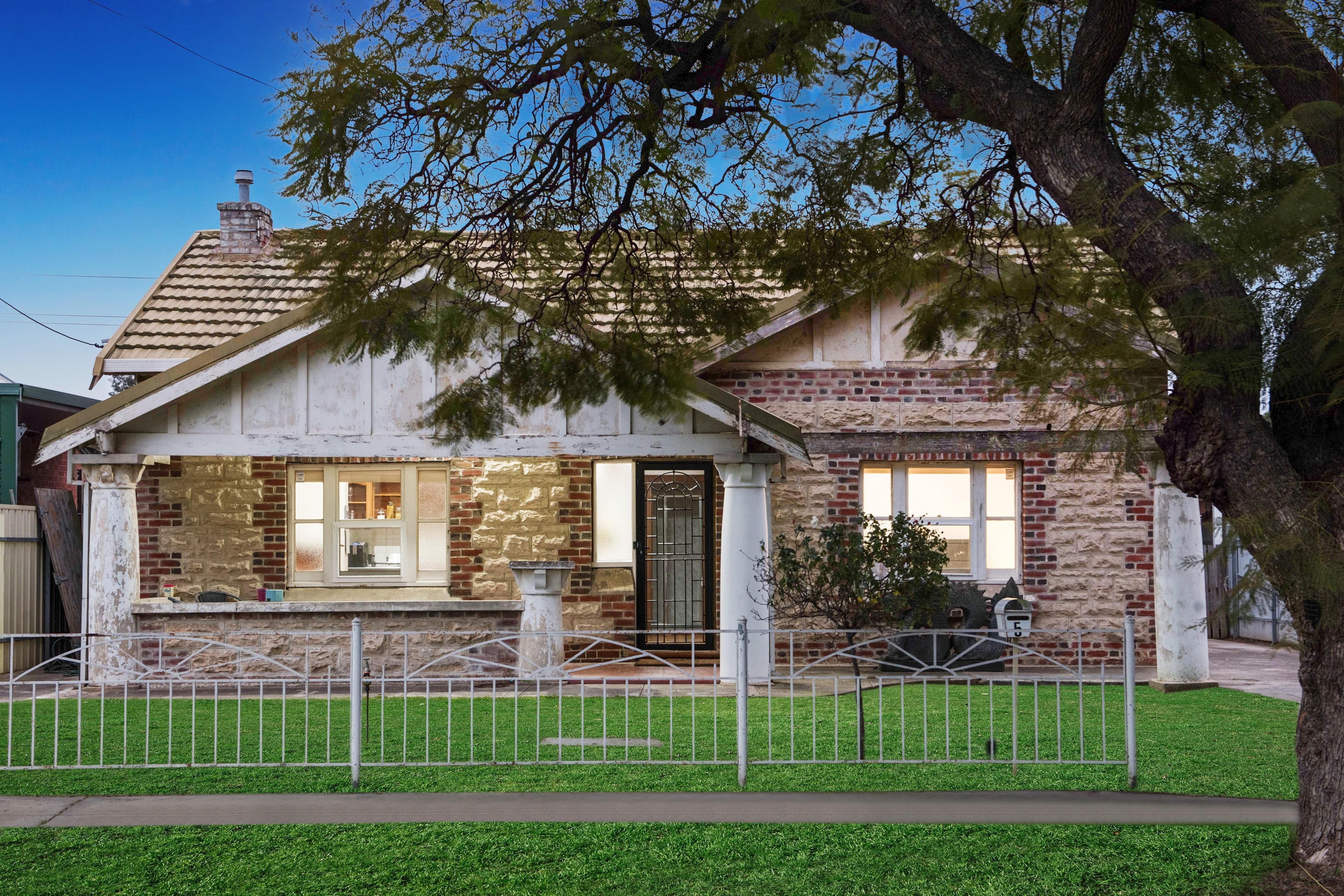 5 Leslie Street West, St Clair SA 5011, St Clair - Thumbnail 2