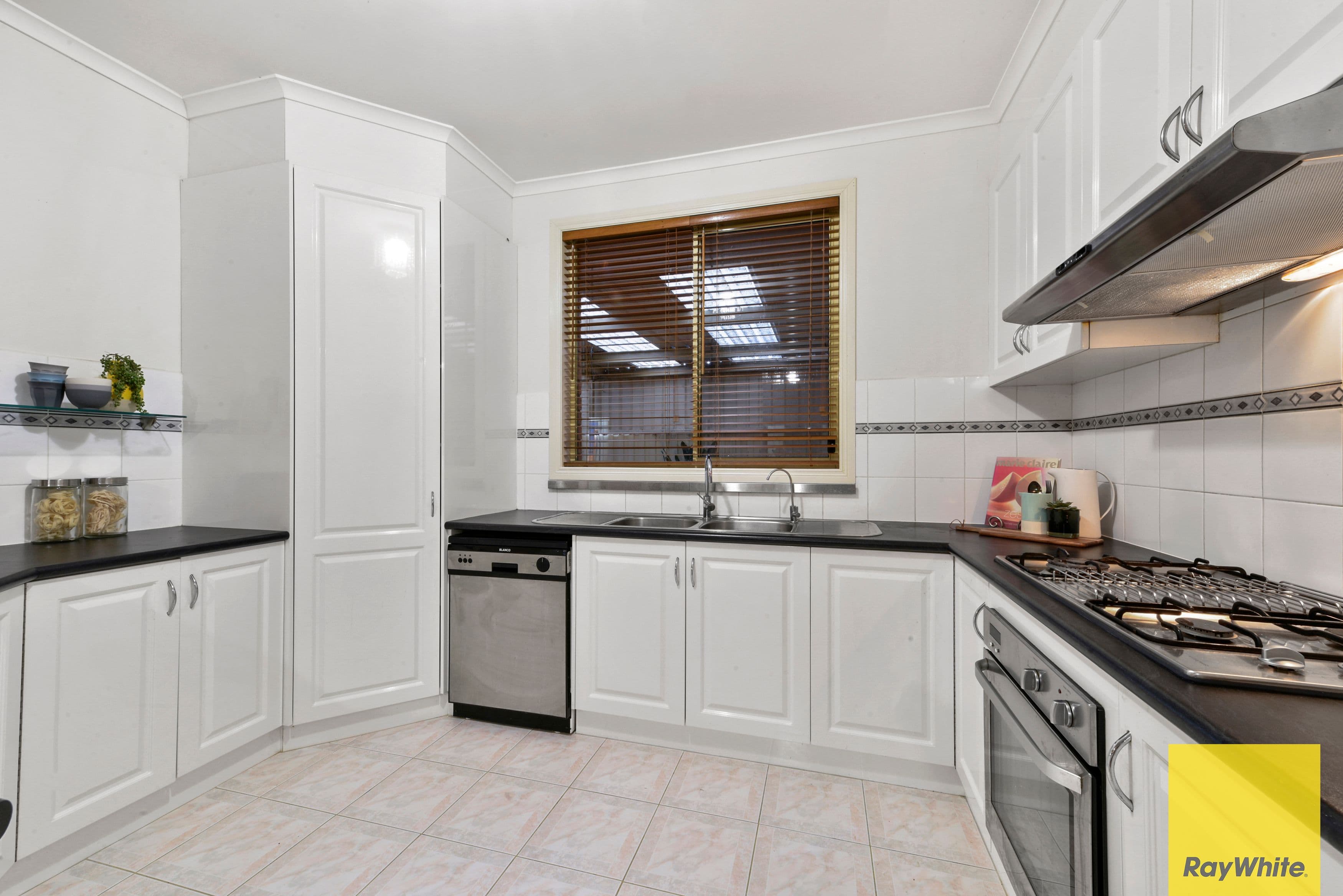 7 Nepean Way, Taylors Hill VIC 3037, Taylors Hill - Thumbnail 3