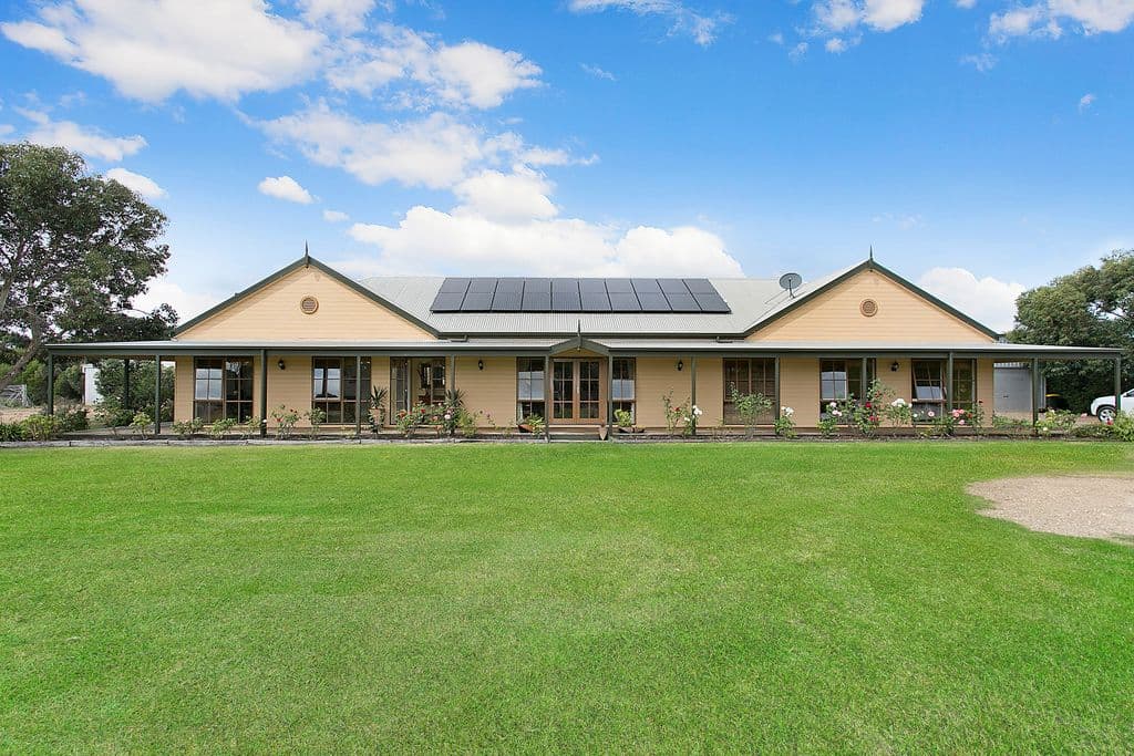 14 Brown Street, Allansford VIC 3277, Allansford - Thumbnail 2