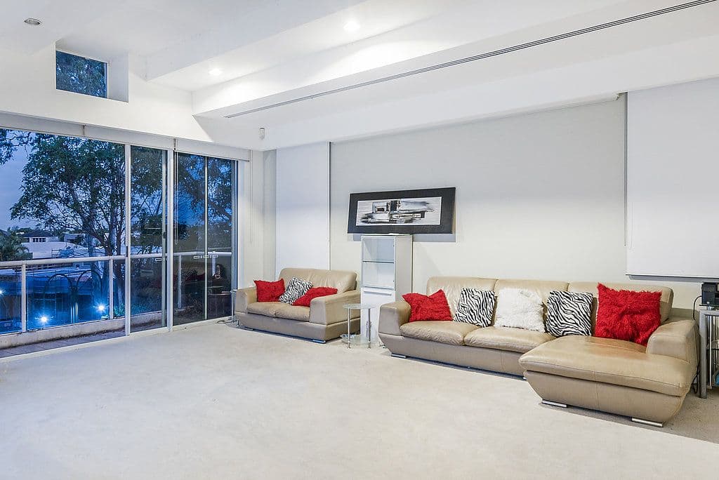 7069 Riverview Crescent, Sanctuary Cove QLD 4212, Sanctuary Cove - Thumbnail 4