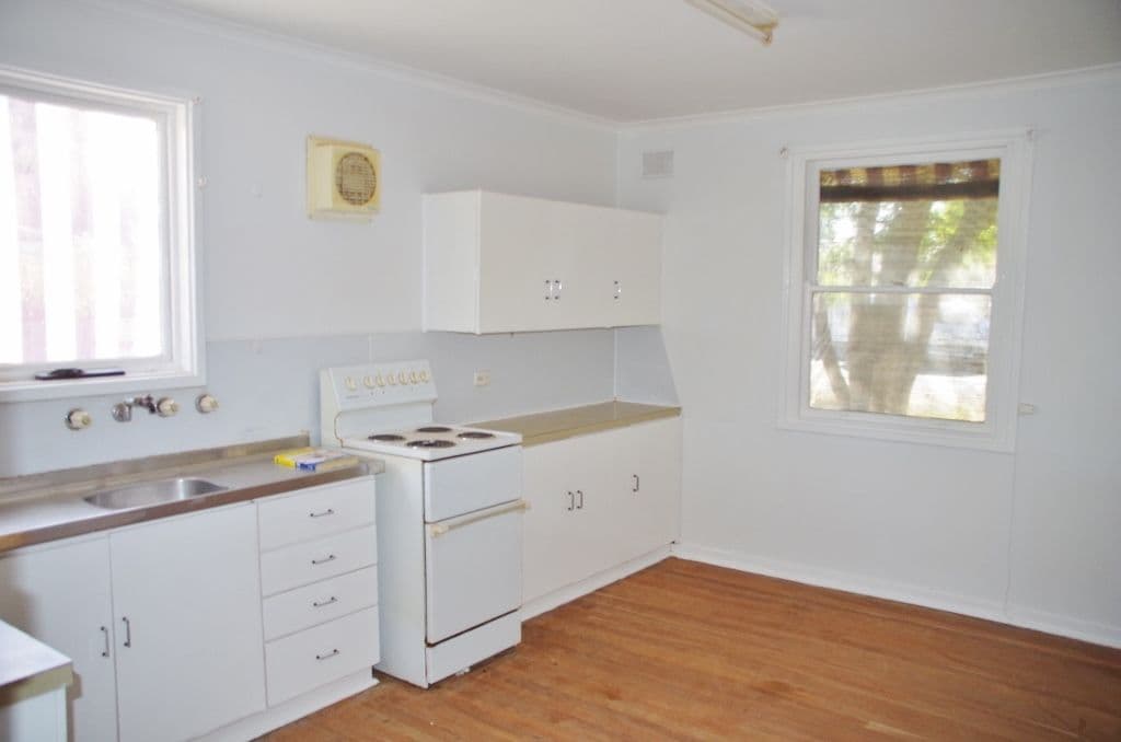 27 Grevillea Street, Renmark SA 5341, Renmark - Thumbnail 3