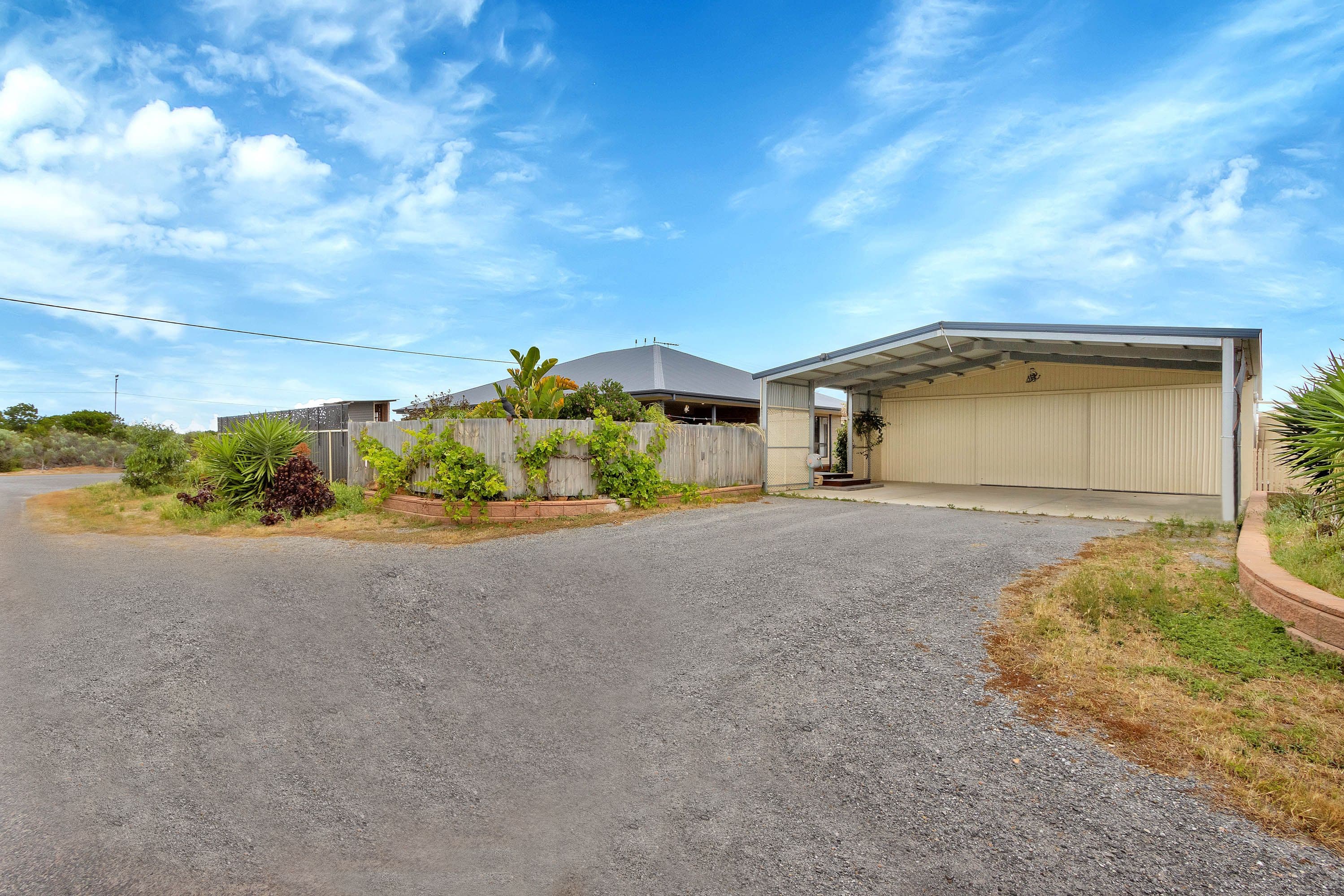 33 Kestrel Crescent, Thompson Beach SA 5501, Thompson Beach - Thumbnail 4